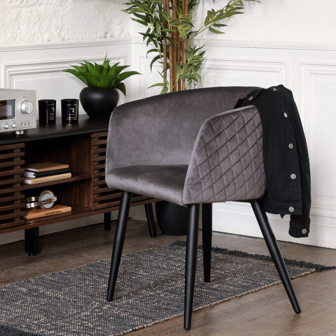 Fauteuil "Marlo" gris foncé en velours